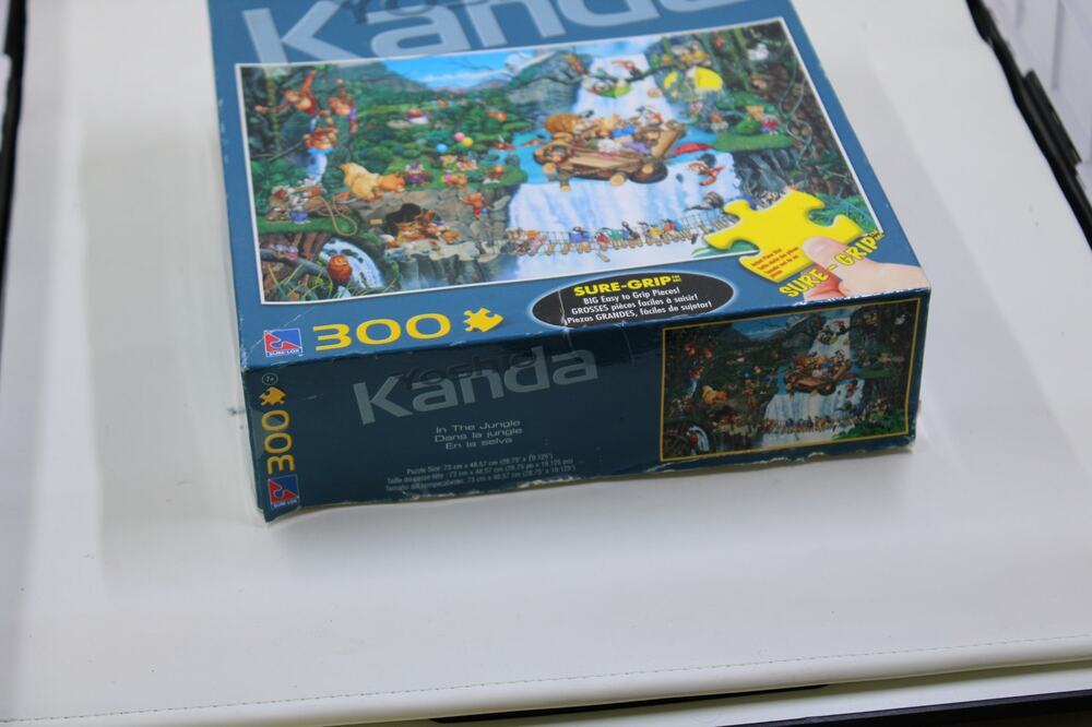 Yoshio Kanda "In The Jungle" 300 Piece Puzzle -